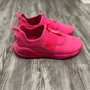 Womens clove solo sneaker size 10